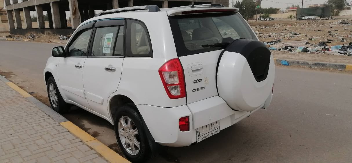 السلام عليكم للبيع تيكو موديل 13 كير كهربائي. رقم قادسية  حرة سنوية صاقطة من 18  تحويل مباشر شرط. سيارة نضيفة كلش. ماشية 134. سيارة مكفولة من ضربة وتبديل وفتح بيهة بس تلكيط خياس  وبيهة بنيد مصبوغ اثر جراد  لاضربة ولاتبديل  سيارة بلادية  مكينة 1800 لابخار ولاتنقيص  كير مكفولة كامل مابي اي نقص كلج جديد مبدلة  بارحة ب300 الف شرط نعومة وسرعة  كهربائيات كلهة شغالة تبريد ثلج  تخم تاير جديد بيهة.  سيارة جاهزة مابيهة اي نقص غرفتهة نضيفة.    مواصفاتهة كدامكم  سيارة تاخذهة لبيت جاهزة من ادامة منضومة بانزين كاملة من بخاخ بلك . جاهزة حتى سيرفس مامشتغل بيهة. سعر 60 وبيهة مجال  مكانهة الديوانية. رقم ***********. 🌹
