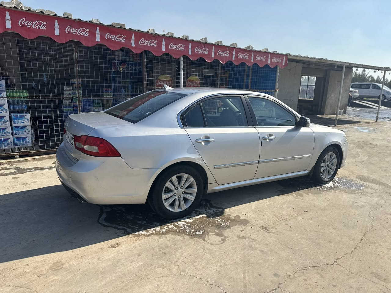 السلام عليكم اوبتما لوتز 2010 خط واحد مكينه 2000 اربع حساسات فوول مواصفات عدا الفتحه كشن كهرباء مري شفط تبريد بيانو حساس خلفي تحكم استيرن شفتات بصمه رقم واسط دولي تحويل ثاني يوم تخم تاير صدر جديد السياره مكفوله من الصبغ والتبديل بيه بارد بسيط السونار موجود بلصور السعر 105 وبيه مجال بسيط المكان واسط صويره***********
