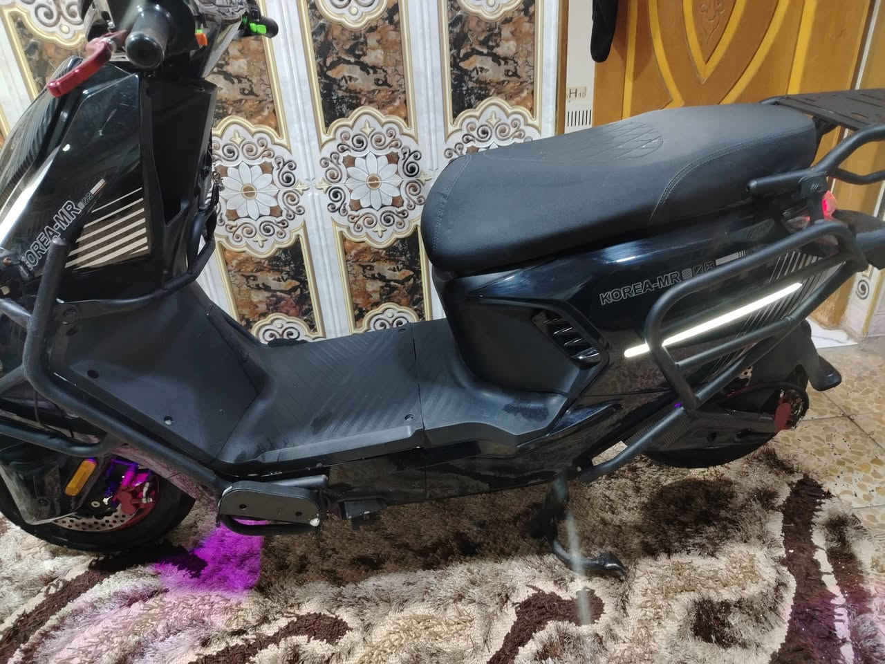 البصره الاصمعي دراجه نوع mr korea دراجه شحن غنيه عن التعريف  6 بطاريات ونلي اصدار 20266
دراجه أيضا اصدار 2026  4 سرع +نظام بارك وقوف + نظام رجوع للخلف  قبضات رياضي + لايت 2 زنون +لايت +لايت صباحي استخدام الدراجه اقل 3 اشهر  دراجه

***********
