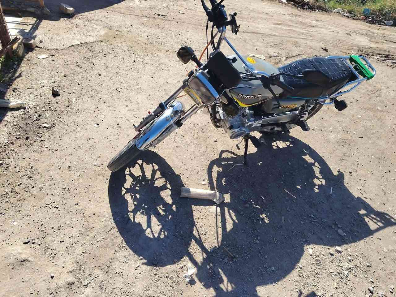 السلام عليكم  دراجه للبيع مديل 24 اوراق 5 

مكاني العزيزيه السعر 700 وبيه مجال 

***********
