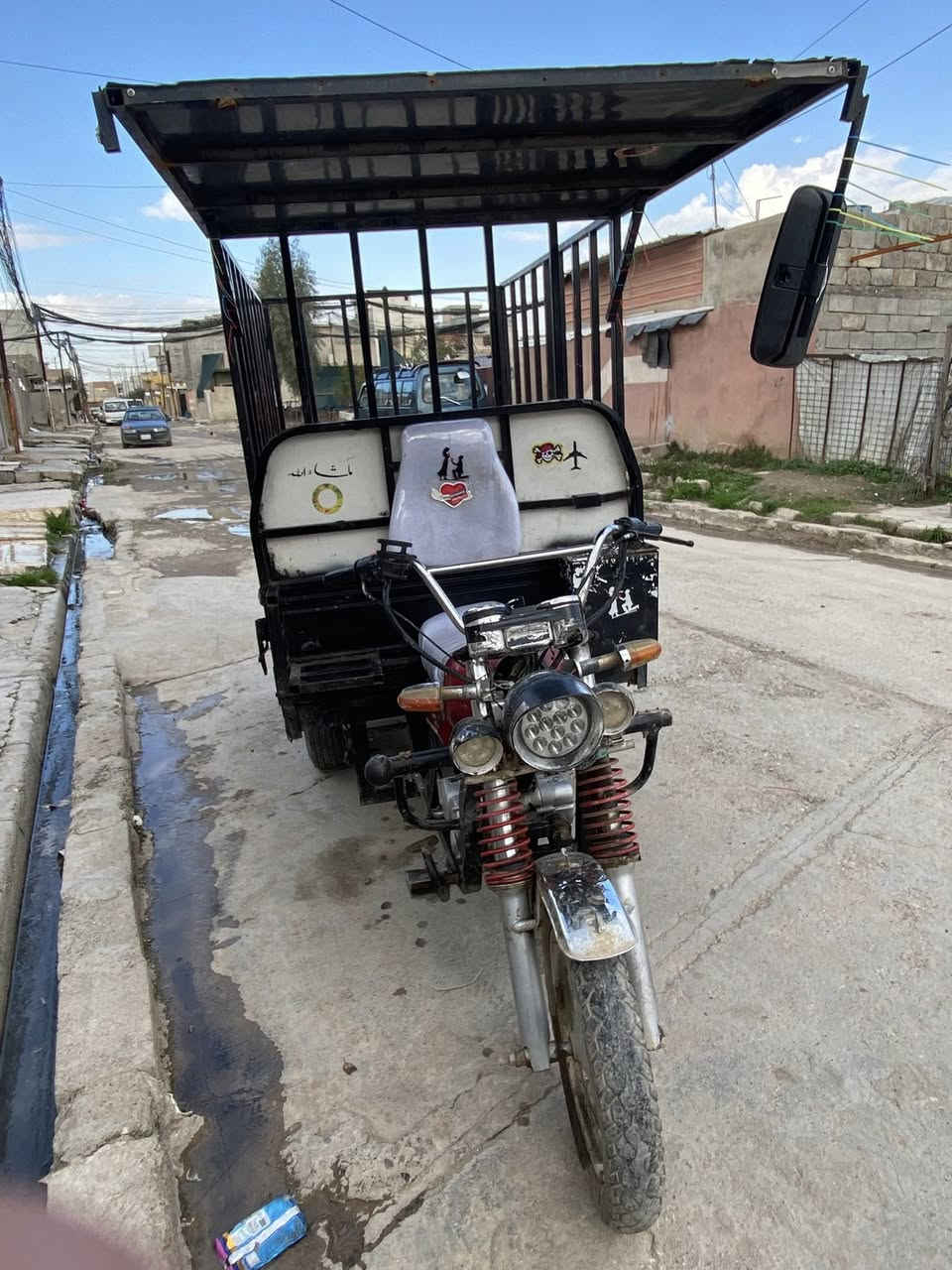 ستوتا للبيع شاصي شرط باج مابيها  البودي مصبوغ معمره جديد ويرمنيه شغاله بس يعوزه باتري السعر مليون ونص بيها مجال مكان حي السلام  مكلف بلنشر الاتصال 0777 639 0471
