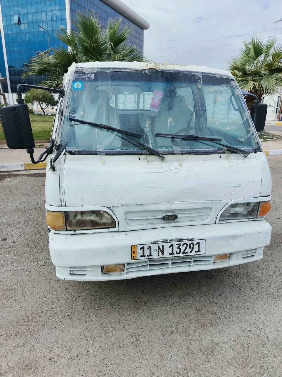 السلام عليكم 🌹🌹
من رخصة الادمن
كيا دبل قمارةرقم دولي جديد 
محرك كير أكسل بشرط
السعر, 55
*********** واتساب
