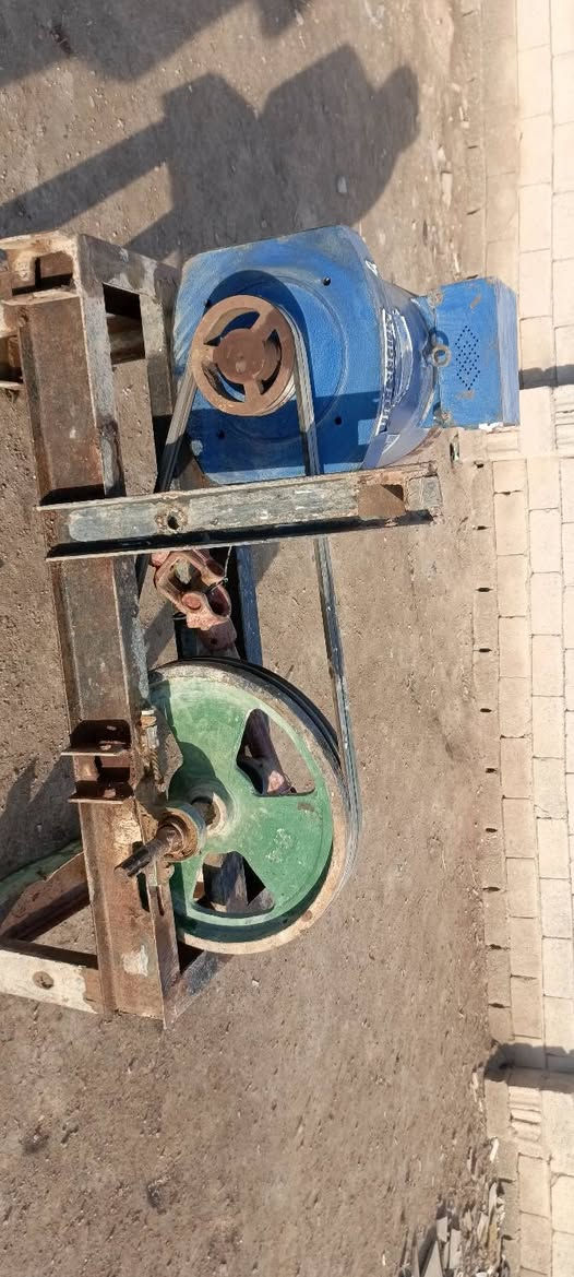 للبيع دينمه توليد كهرباء حجم 50
السكن ناحيت الرشاد قريت المرباط 
للاستفسار والاتصال على الرقم
***********
