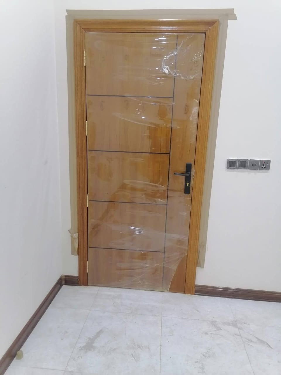 نجاره نور المنتضر للبيع البواب وغرف النوم للبيع نقد وقصط مكان بصره تصال *********** او واتساب
