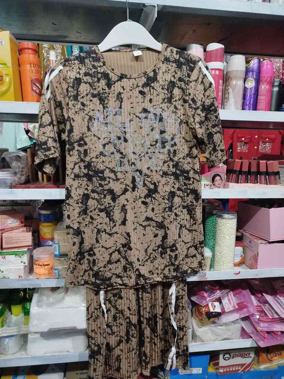 بسم الله والصلاه والسلام على رسول الله صلى الله عليه وسلم 
العنوان التبه حي الربيع بالقرب من مدرسة البشاره فاهلا وسهلاً بكم جميعاً


**إذا كنت صاحب هذا الإعلان وتريد حذفه لأي سبب، رجاءا أرسل رسالة إلى الدعم الفني**