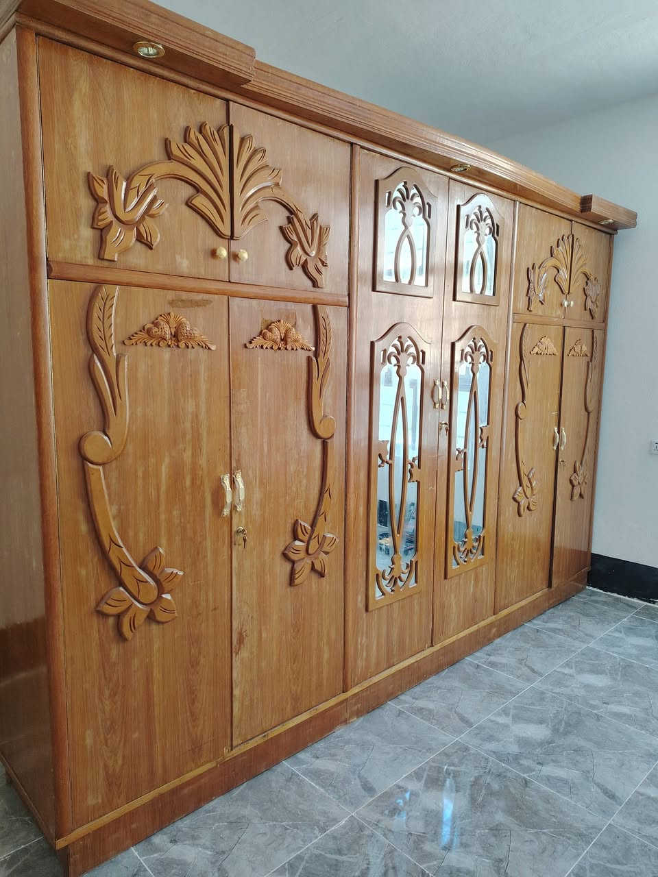 غرفه عراقي شد مع تلميع
وكنتور تركي شد
للاستفسار المراسله على الخاص او الاتصال على الأرقام التالية
***********
***********
