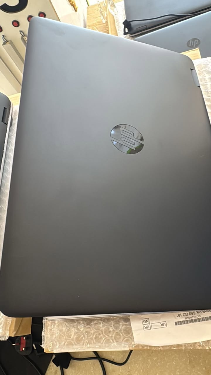 HP 650 G2 15”
CORE 5
GEN 6
RAM 8 gb
HARD = 256 ssd
VGA =2 gb كارت شاشه خارجي
يحتوي على مشغل أقراص 
حجم شاشه 15،6"
السعر =185 الف 
***********
النجف شارع المدينه 
عامود 14
