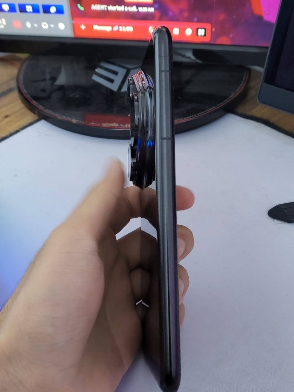 Huawei pura 80 pro للببع
النسخه العالميه Emui 
المساحه 512gb 
الروم العشوائي 12gb
 البطاريه 100℅  
التلفون جديد بمعنئ الكلمه مستخدم اقل  من السبوعين مشتريه من شركه هواوي 
السعر 900  الف المكان بغداد *********** للمراسله علئ الواتساب
