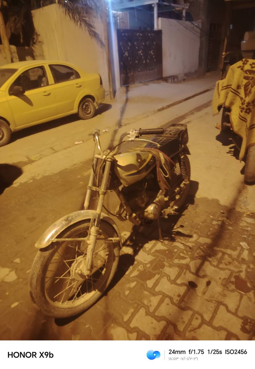 للبيع  4 كير نضيفة سعر 1٧٥ قفل  كوفة *********** اورق ضايعة
