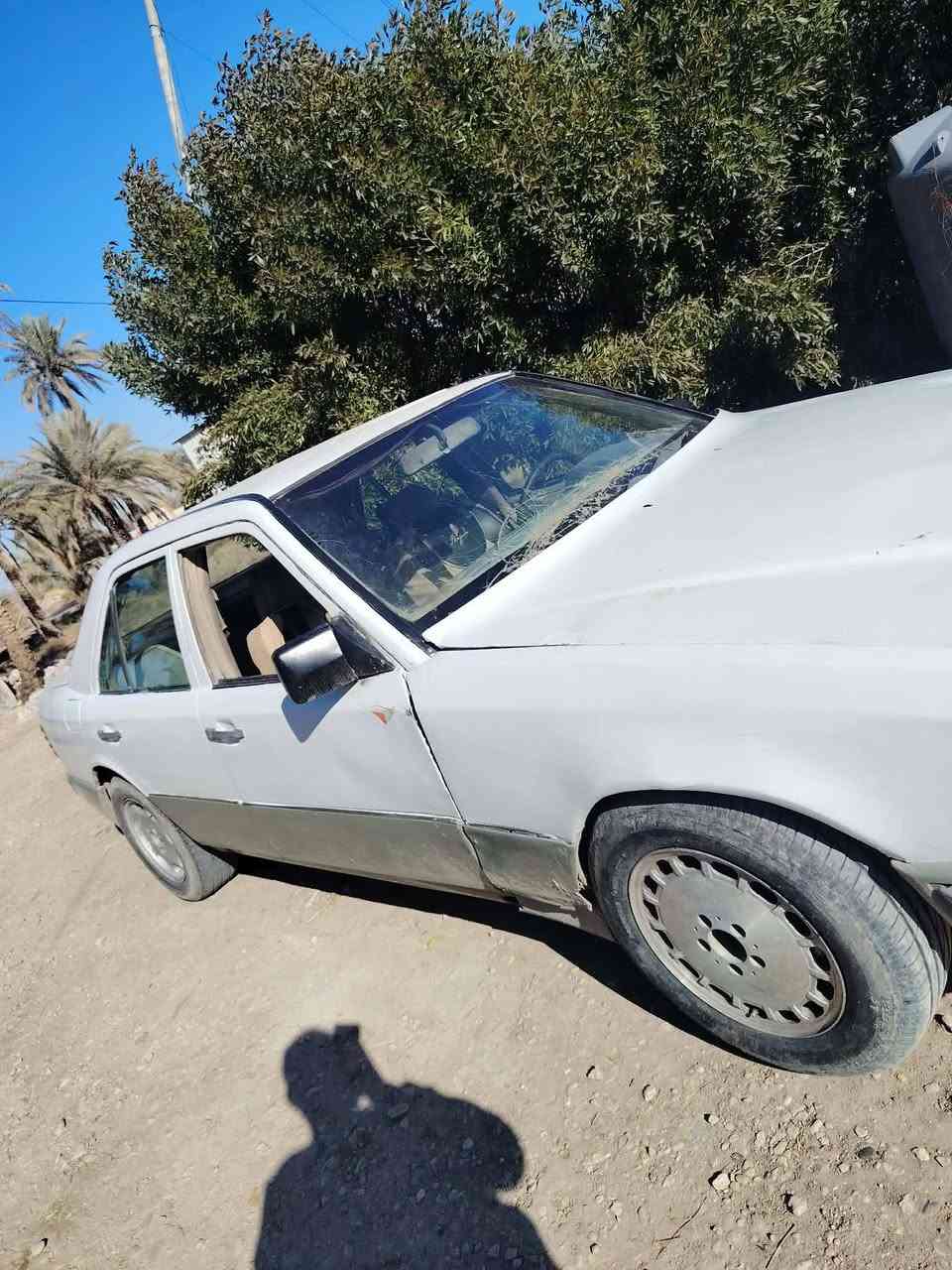 السلام عليكم مرسيدس موديل 91 للبيع محرك وكير بطه ونجي 2400  جديده خير من الله بيه وكاله عامه السياره
***********
*********** 
السعر 18  او بيه مجال
