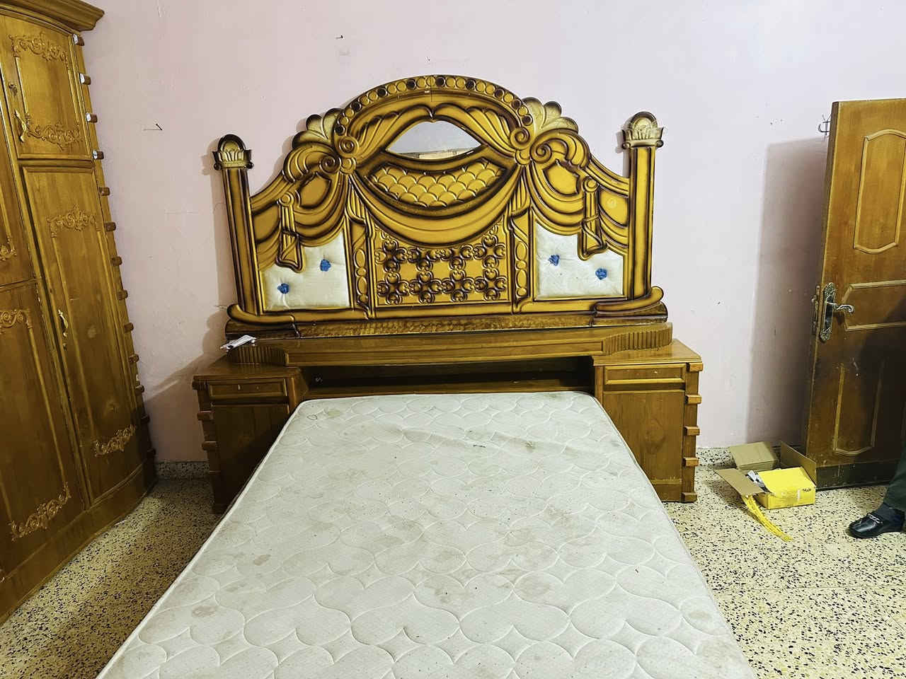 غرفه نوم كامله للبيع نظيفه كلش 
بسعر مناسب
موقع التحرير جامع الأنفال


**إذا كنت صاحب هذا الإعلان وتريد حذفه لأي سبب، رجاءا أرسل رسالة إلى الدعم الفني**