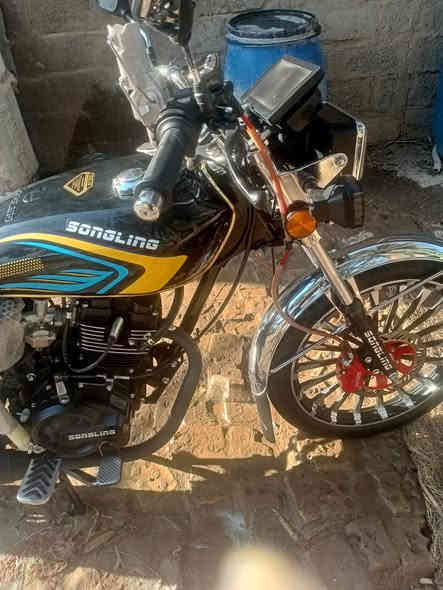 سلام عليكم دراجه موديل ٢٦ كفاله عامه سعر ٩٥٠ وبيها مجال قليل مكاني بغداد قرب جسر الفرنسي ‏‪***********‬‏
