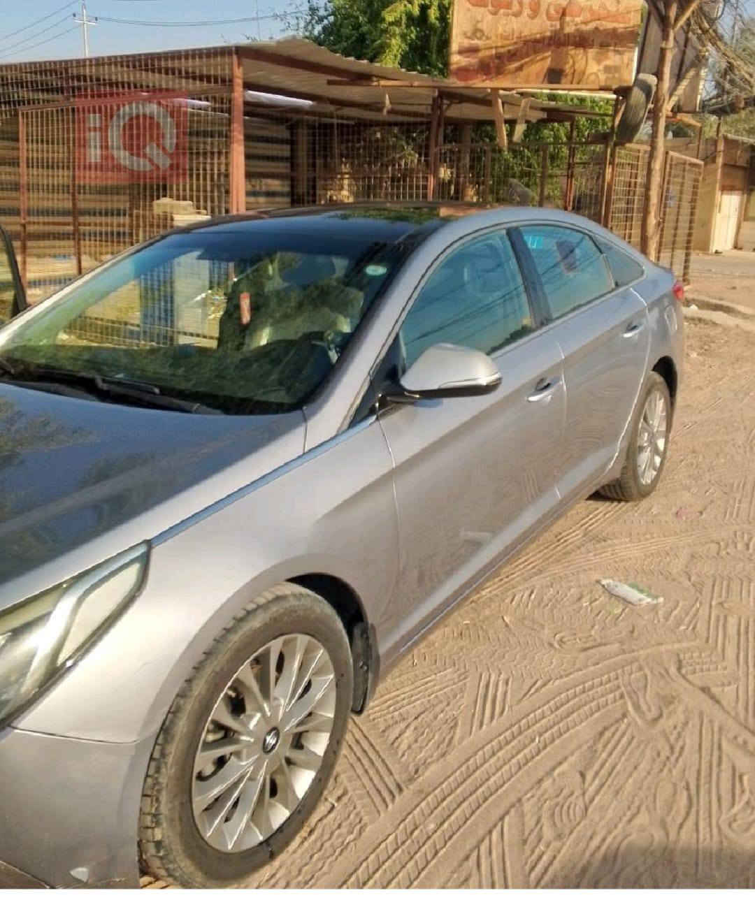 سلام عليكم سوناتا مديل 2015وارد خليجي  سياره فول ماعده البصمه  مكينه الفين وربعميه دوش المرغوب السياره بيه  قطعتين  نص من الجاملغ الخلفي ولباب الوره جهت العبري  بدون دواخل بدون ايرباك رقم شمالي مداور وكاله مكان السياره النجف  السعر 130 وبيه مجال بصيط حق الجيه ***********/***********
