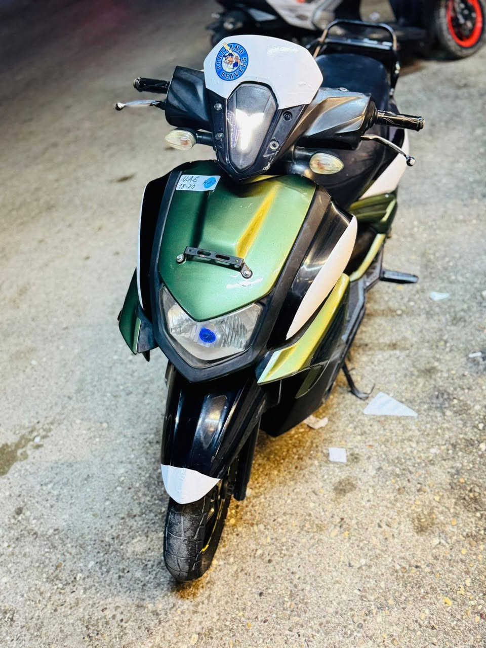 سلام عليكم متاح زت ار بدون اوراق واحد يكول 2021واحد يكول 2022دراجه عوزه شويت ترتيبات سعره مليون او 150وبيه مجال بصيط مكاني سماوه حيدريه ***********
