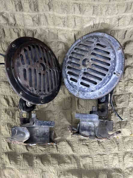 هورنات بوش جنح الاماني للبيع  ***********عنواني  بغداد مدينت صدر
