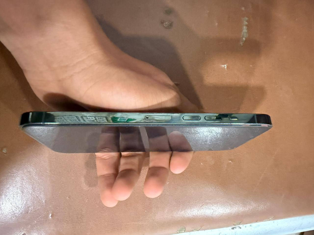 السلام عليكم 
ايفون 13pro max نظافه فول
ممبدل اي شي بي 
بطاريه 83 لا معلايه ولا مبدله
بدون خدوش 
استعمال نظيف كلش 
مكاني نجف
السعر على الخاص 
للتواصل ***********
