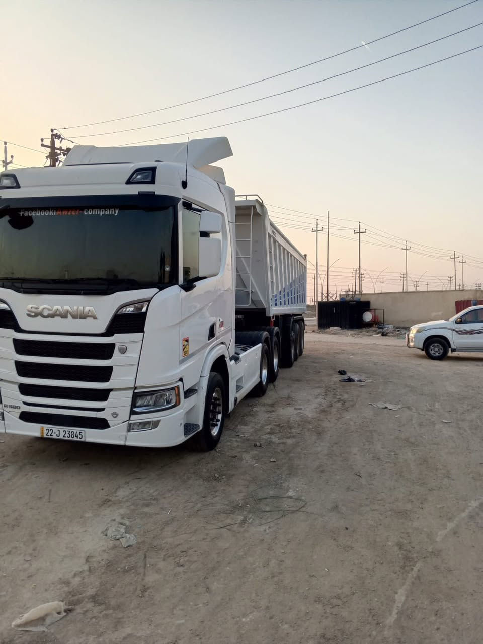 السلام عليكم سكانيه 2017 سحال باج بطن بلادي مكينه 580 سوبر عادي  عربانه عبدالله جوهر مربوطه وراها بسنويه 
بسمي 
مكلف بنشر
الاستفسار الاتصال على الرقم ‭٠٧٨٧ ٤٤٩ ٨٦٨٩‬
