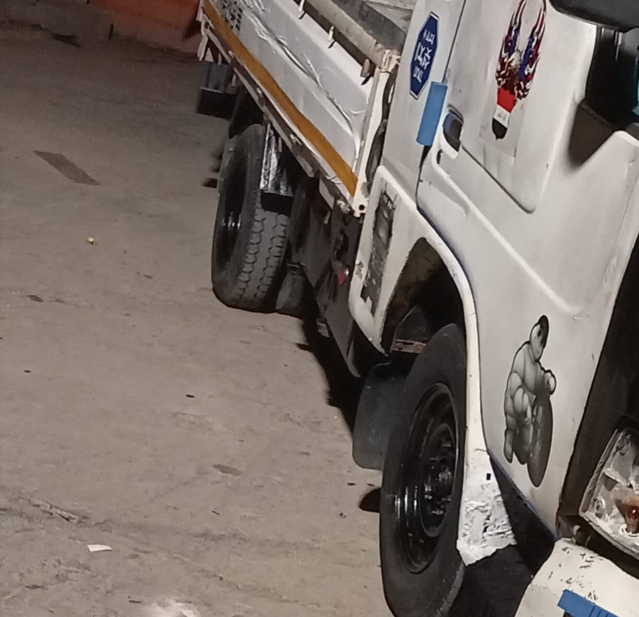 السلام عليكم سامسونك مديل2000بدون تحويل كوم حديدسنويه عضم رقم ألماني بغداد فول كازكل العراق مكفوله من كلشي مكينه تبخيربدون تنقيص شرط امحورويل وتاير13حمل5طن اتكفل سرقه وعشايرسياره كلش حلوه مكان بغدادسعر22مجال قليل مبايل***********
