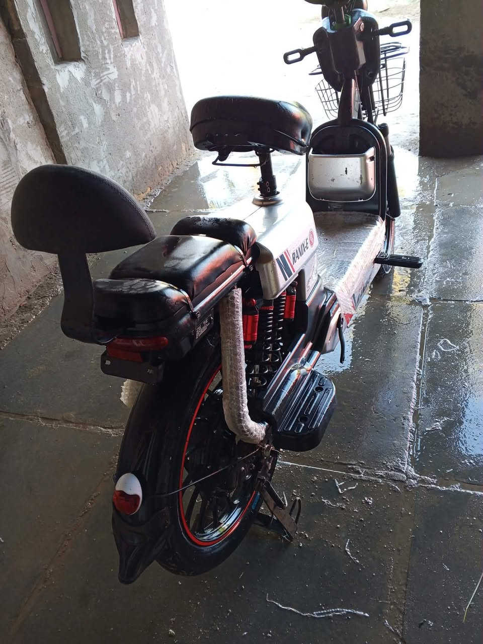 دراجه حجم 20 
سويج2 + بصمه 2
مستعمله 7اشهر 
كلشي شغال بيها 
مبدبل بيها فقط تاير+برك خلفي 
سعرها 325 وبيها مجال


**إذا كنت صاحب هذا الإعلان وتريد حذفه لأي سبب، رجاءا أرسل رسالة إلى الدعم الفني**