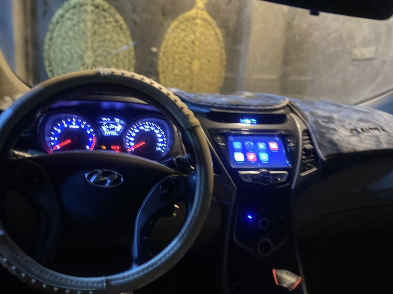 السلام عليكم  النترا موديل16 خليجي رقم مثنى كامره وشاشه تخم تاير جدد بيها قطعتين دحجات محرك 1800 دوش مكان لسماوه قضاء الخضر للتصال السعر 105 //***********
