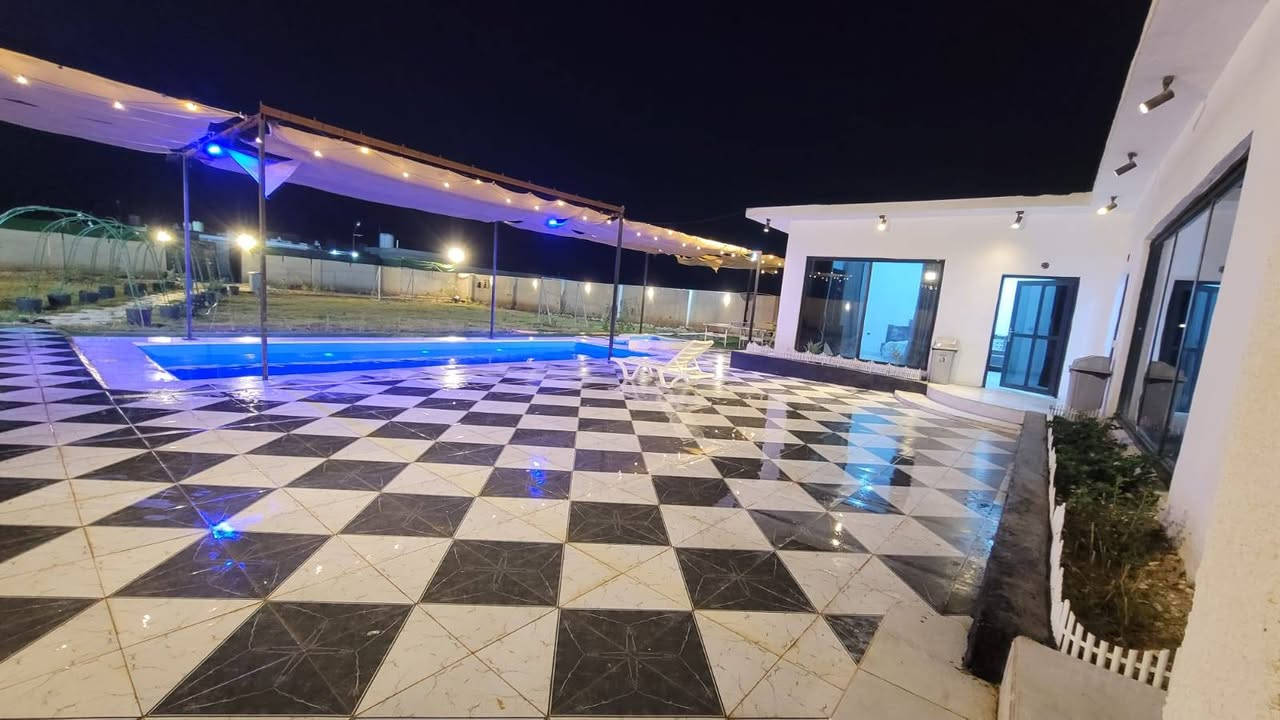 مزرعة ريفيرا للايجار اليومي / بلد
***********
