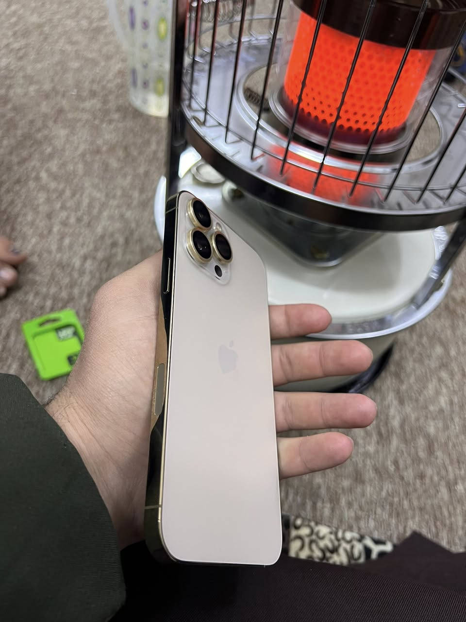 ايفون 13 برو ماكس
ذاكرا 256 

بطاريه 87 بلادي 

نموذج M

تك سيم 

شرط ما مفتوح ((ضد الماء))

جهاز شرط وضمان تاخذه

السعر 660 بيها مجال قليل 

‏‪***********

‏‪***********‬‏
