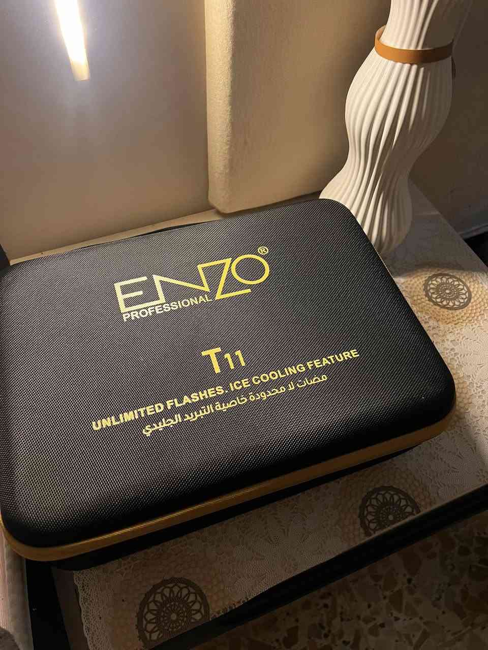 ليزر ازالة شعر منزلي ضربات مفتوحة احدث اصدار Enzo مستخدم لغرض الفحص بعدة جديد سعره 270 وبي مجال 
***********
