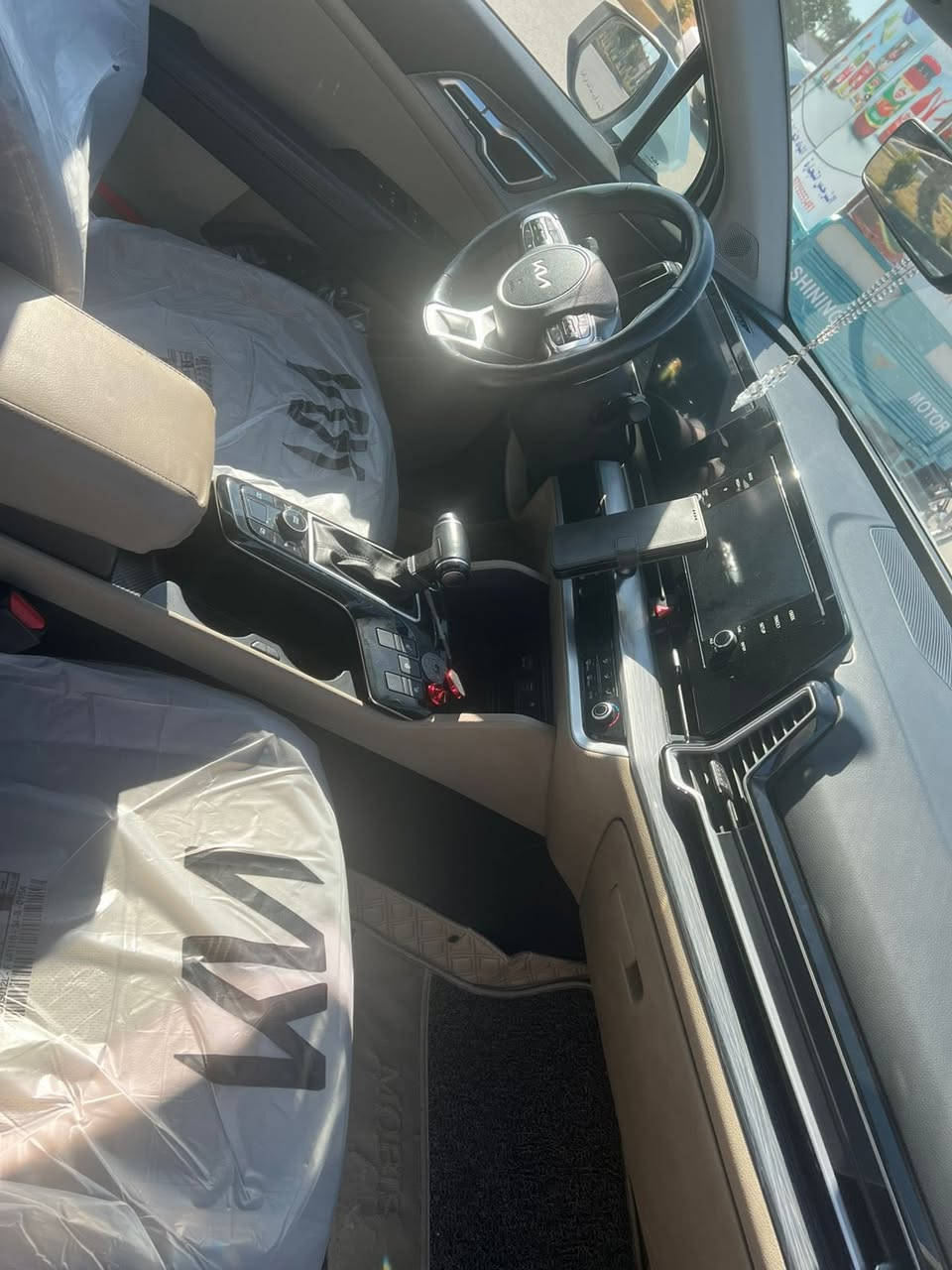 السلام عليكم
سبورتج 2023
فول مواصفات 
اعلى فئة 
بيهة بارد بلجاملغ شويه
وشخط صغير بلباب مكحل
مكاني بغداد
***********
