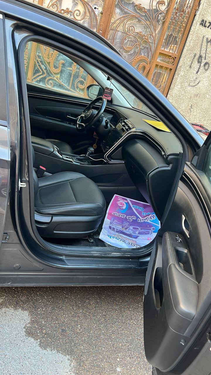 السلام عليكم شباب هونداي توسان. فول موصفات بدون ايرباك  صبغ بنيد فقط  فتحه كشنات جلد كهرباء جنطه شفط  اهواي بيها موصفات رقم بغداد  موديل 23.  السعر ب١٩٥  عنوان بغداد جميله. ***********
