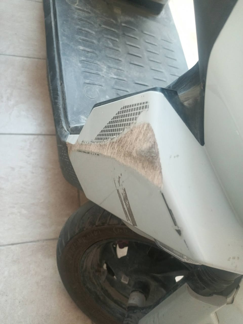 دراجه شحن اسمها LIMA بيها شكم شكم ضربه بلكفرات   6 بطاريات مسطره بعدهن جديدات دراجه بيها كل المواصفات السعر 550الف الشراي ايراسل خاص


**إذا كنت صاحب هذا الإعلان وتريد حذفه لأي سبب، رجاءا أرسل رسالة إلى الدعم الفني**