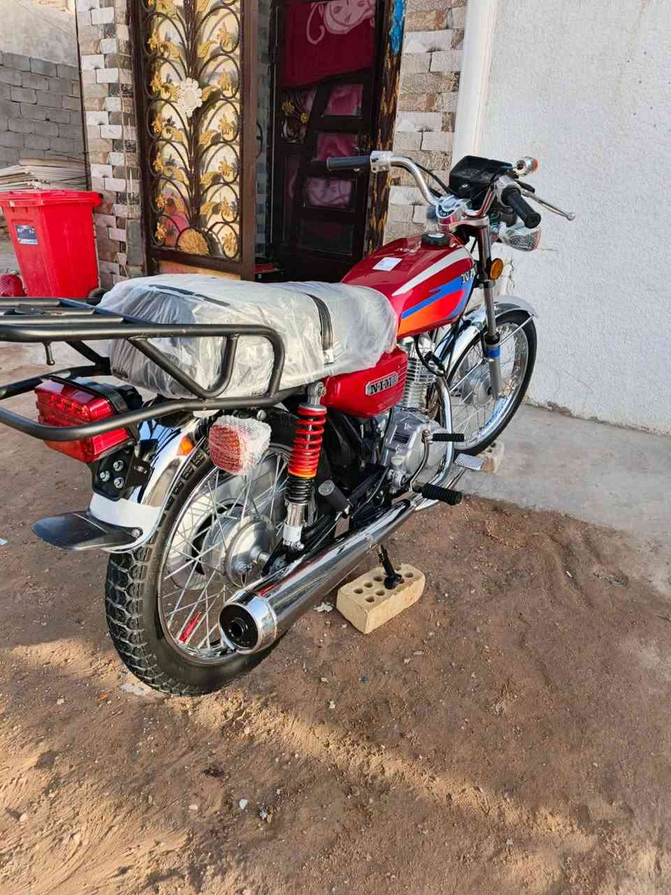 دراجه صارله شهر من طالعه من وكيل عسحك شراي راسلني بيك خير ودلل سكنر .***********
