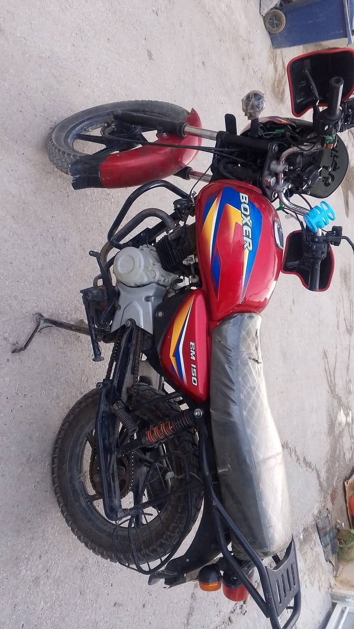السلام عليكم بوكسر 2021دراجه خير من الله اي نقص ما بيه مفتوحه مره وحده تجفيت شركه اوراق كامله الدراجه جاهزه شد صندوك وطلع الشغل سعره 750وبيه مجال
***********
