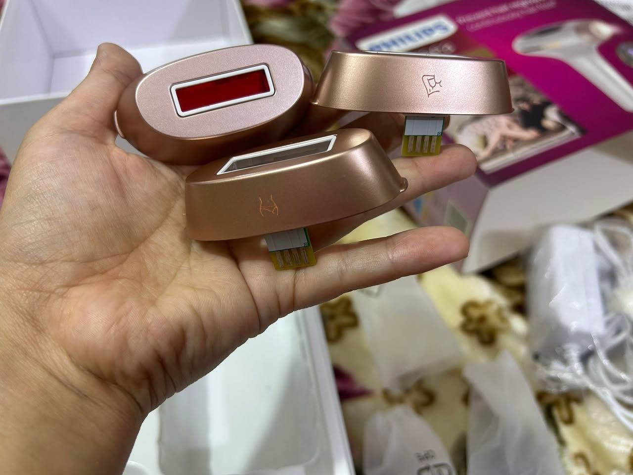 ✨🤍 للبيع جهاز إزالة الشعر بالليزر المنزلي (IPL) 🤍✨
جهاز ليزر منزلي بحالة ممتازة جدًا، استخدام خفيف ونظيف، يوفر عليج وقت وفلوس جلسات الليزر بالمراكز.

✅ يحتوي على 5 درجات طاقة
✅ مروحة تبريد مدمجة لراحة أكبر أثناء الاستخدام
✅ عدد ومضات كبير جدًا
✅ مناسب للجسم والوجه
✅ سهل وآمن للاستعمال المنزلي
✅ شغال 100% وما بي أي مشاكل
✅ مع الرؤوس الخاصة بالمناطق المختلفة

💖 فرصة ممتازة للحصول على جهاز بحالة ممتازة وبسعر أقل من سعره الأصلي بكثير.

📩 للجادات فقط، التواصل خاص.

🌷 البيع بسبب عدم الحاجة إليه، والجهاز جاهز للتجربة والمعاينة. �


**إذا كنت صاحب هذا الإعلان وتريد حذفه لأي سبب، رجاءا أرسل رسالة إلى الدعم الفني**