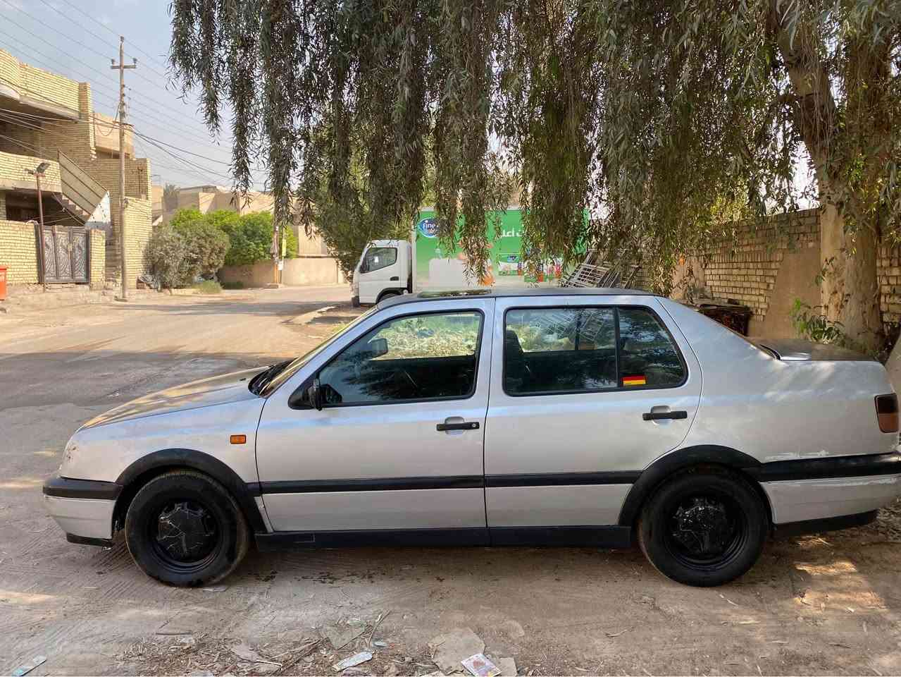 كولف فنتو كير عادي 
تبريد ثلج 
1994
سلايت. 
محرك بدايت تبخير محرك صافي 
محرك 2000
***********
36 وبيه مجال العنوان الدوره بغداد بغداد, العراق
