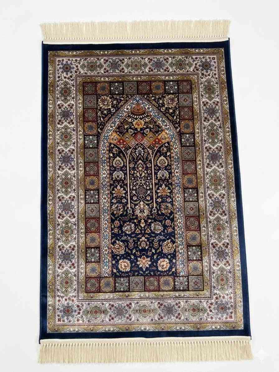 شركة بيت سجاد الايراني، تقدم سجادة صلاة بخيوط الفيسكوز والعمل اليدوي المتقن في الحافه والكركوشه كل هذا بسعر 112 الف تواصلوا ويا الرقم *********** النجف, العراق
