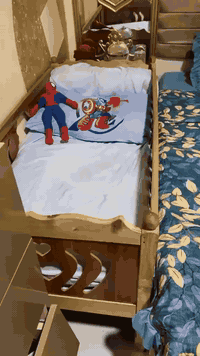 سرير طفل سعر الواحد 50 الف للتواصل واتساب ***********
