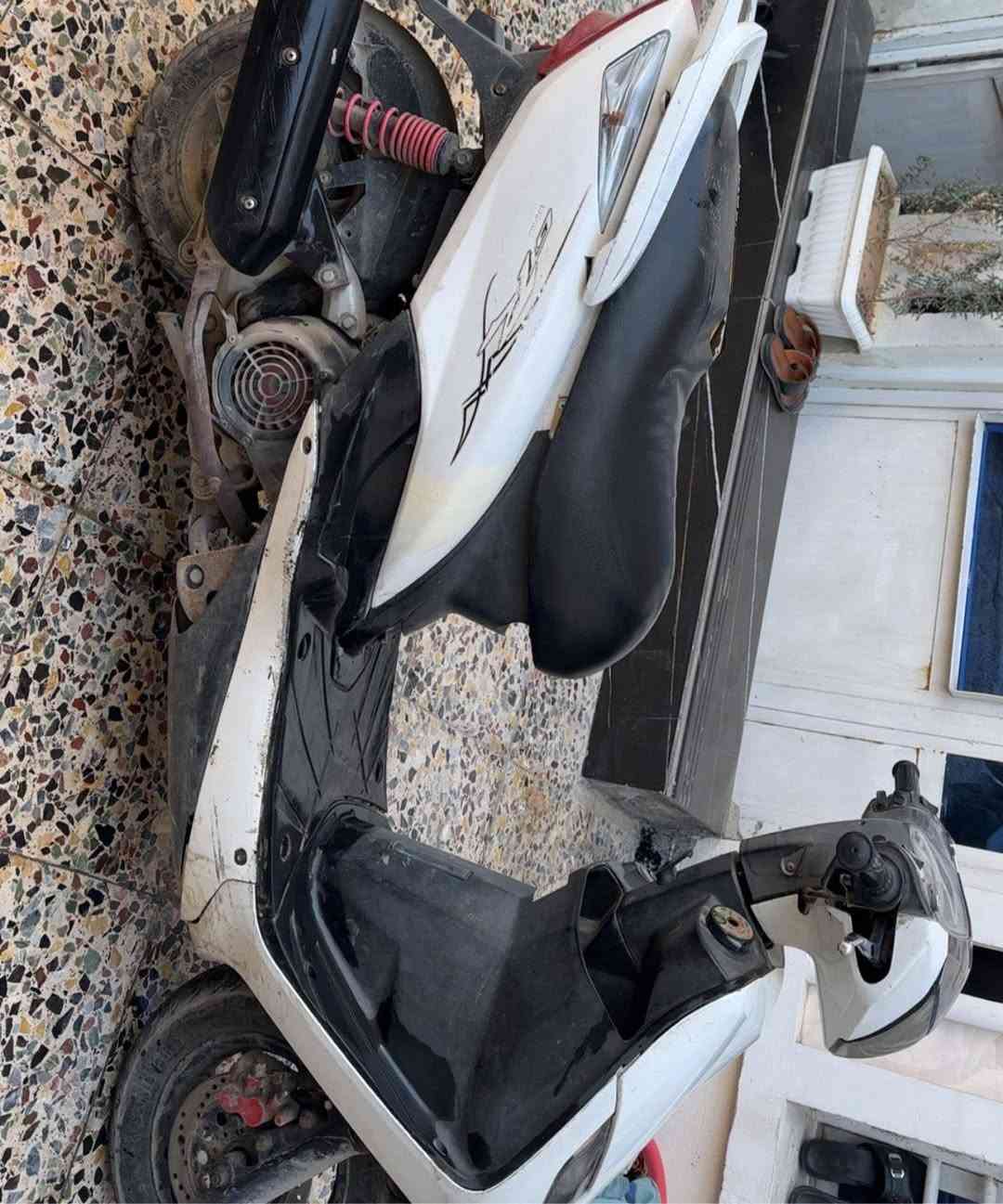 ثعلب للبيع مكانه البلديات ضياء الحلفي الدراجه تبخر رنكات شغاله ٥٠٠ وبيه مجال ***********
