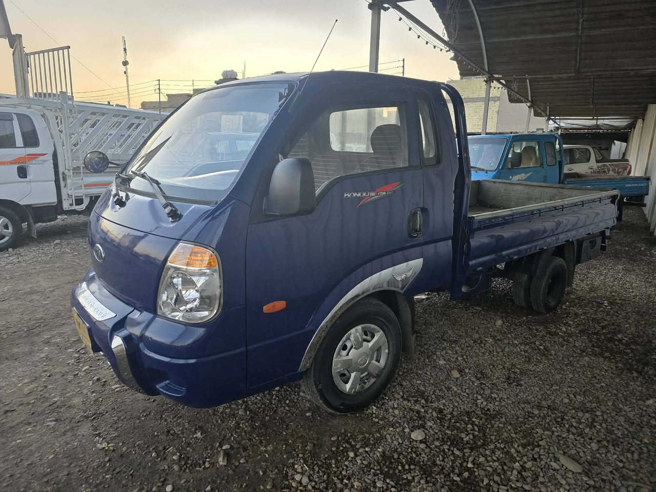 سلام عليكم كيا حمل للبيع موديل 2008 مكينه مسكر طرنبه رقم شمالي بس وكاله السعر 75 ورقه الاستفسار *********** ///***********
