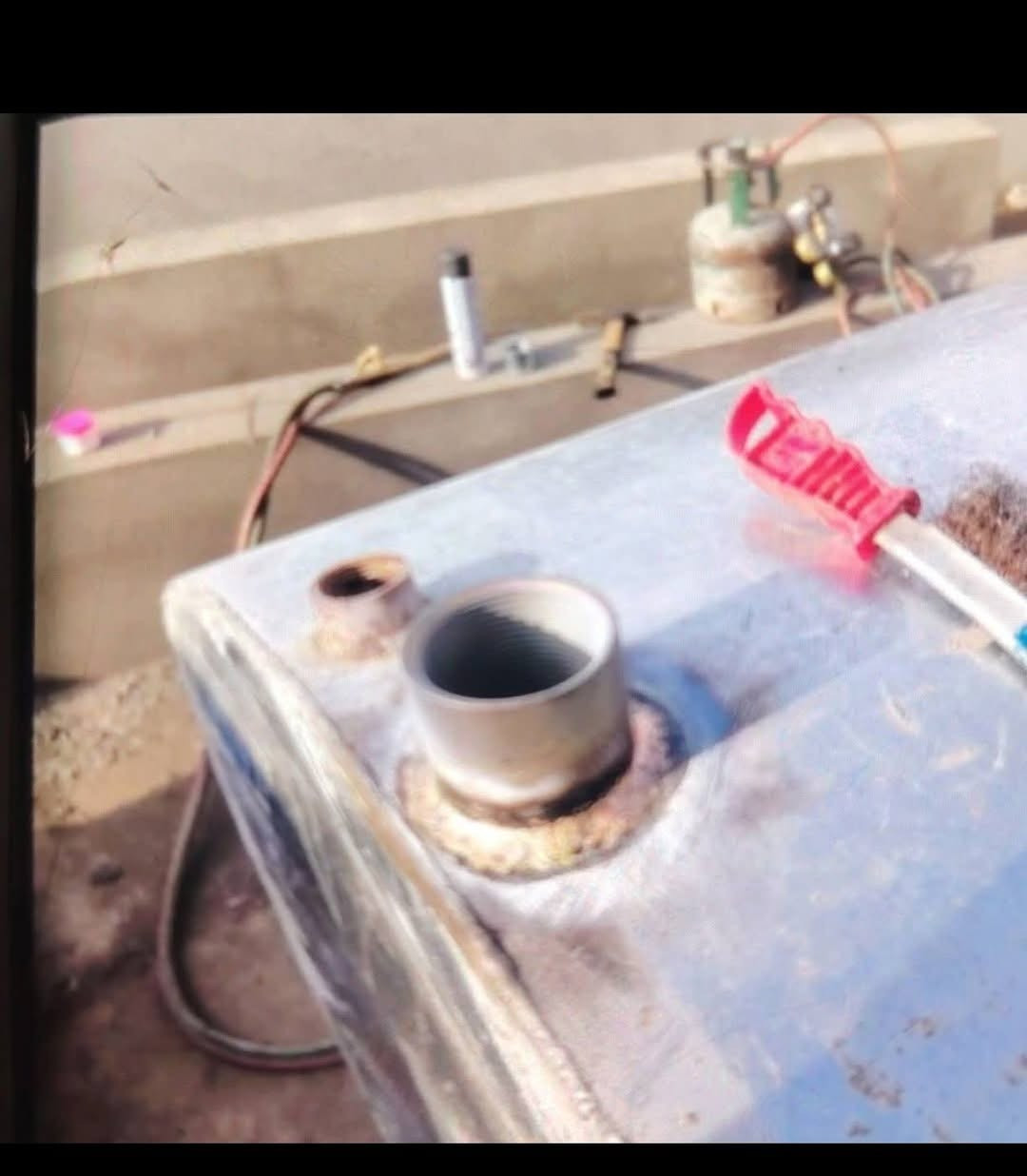 مرخصة مدري لكروب لحيم تانكيات متنقل في كركوك ماعليك بس تنتصل نجيك لحد باب بيتك بسعار مناسبة تواصل رقم الهاتف ***********
