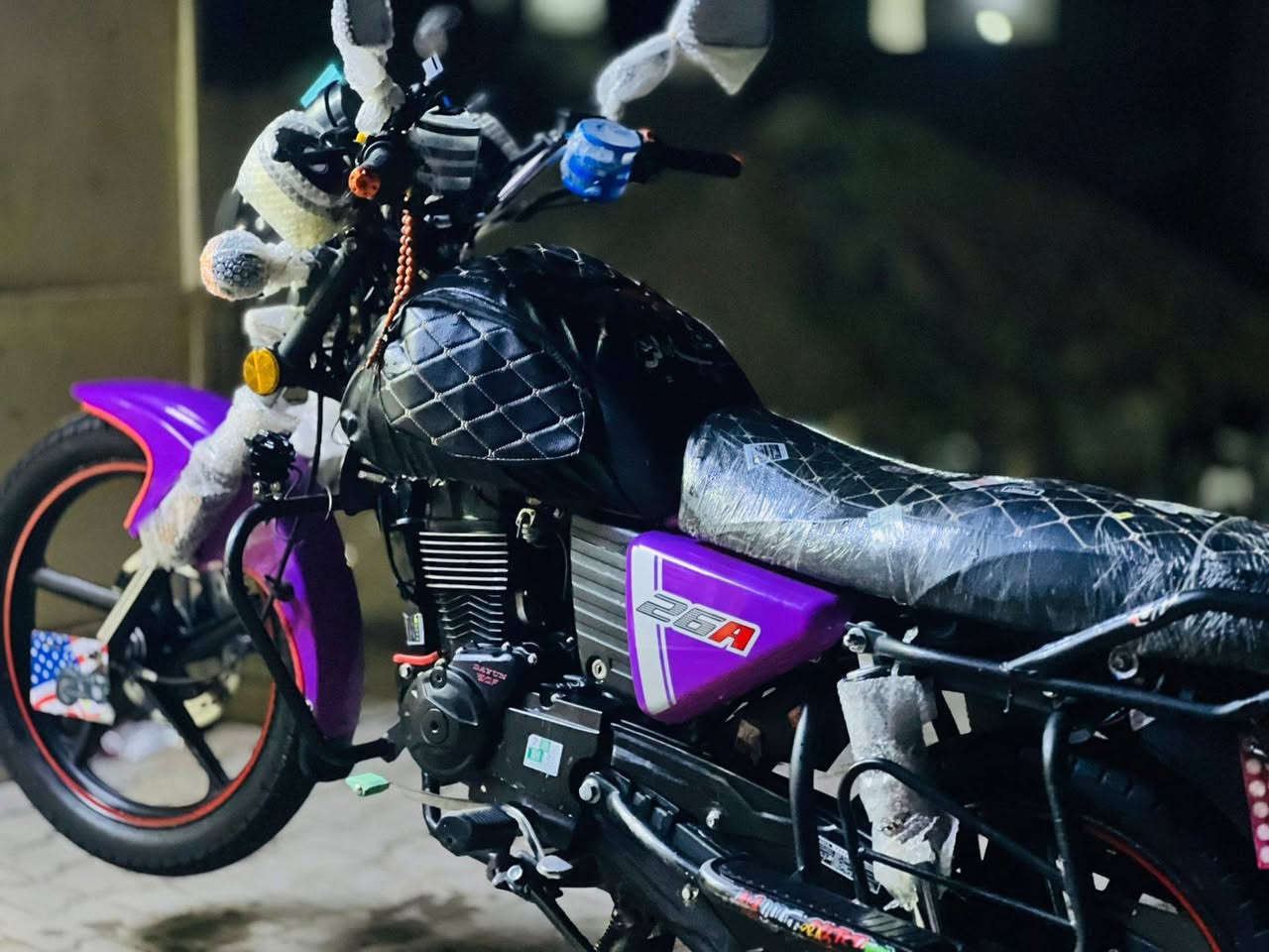 سلام عليكم دراجة دايوان2023مرقمه كامل سنويه محرك كير كله شرط نشاط خير من الله دراجه مجمبزه ومرتبه سعرها2،500وبيها مجال للطيبن مكاني بيجي رقمي ***********
