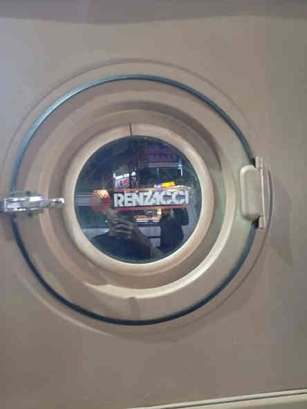 للبيع مجفف ريزانجي ثري فيز ٣٠ كيلو نظيف جدا  للاستفسار الاتصال على ***********
