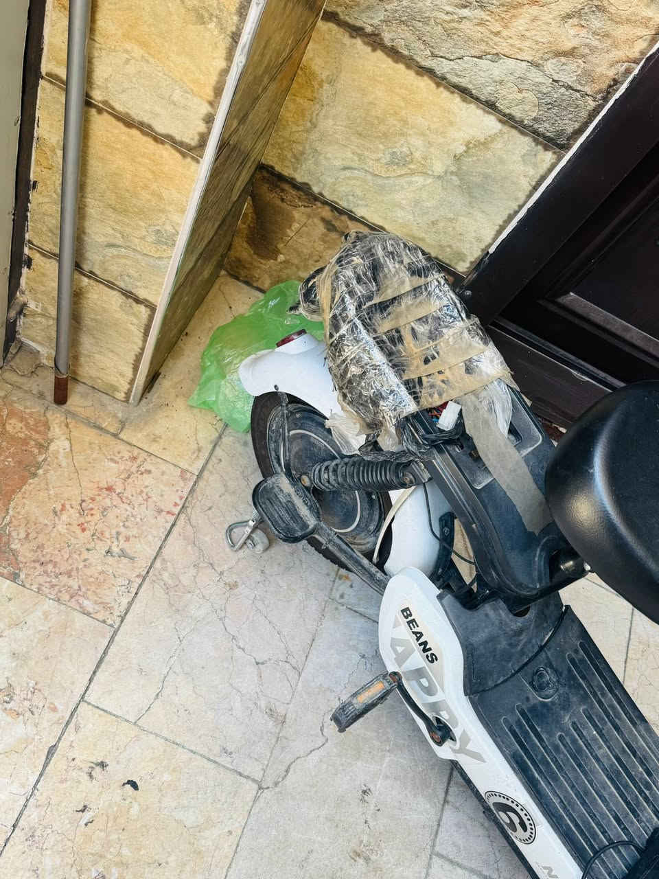 دراجه شحن +بايسكل
سعر 170 الف


**إذا كنت صاحب هذا الإعلان وتريد حذفه لأي سبب، رجاءا أرسل رسالة إلى الدعم الفني**