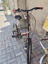 بايسكل للبيع ابو الطباگه سعره 100 وبي مجال بسيط للشراي الرقم 078031184...
