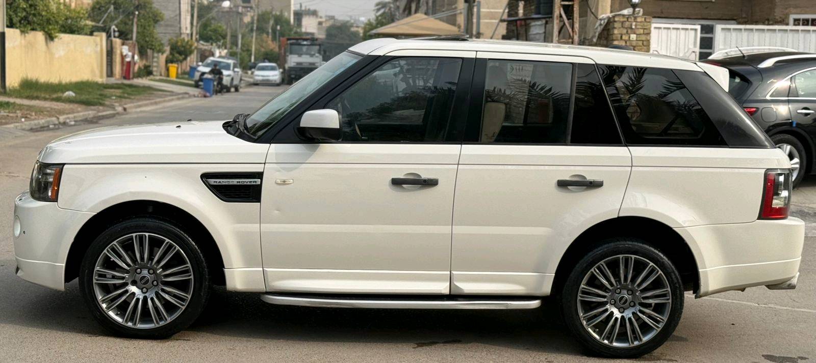 للبيع او مراوس

رانج روفر  موديل 2010 
RANGE ROVER 

السياره رقم بغداد الجديد هزه وسنويه جديد
كير مكينه كفاله
مكفوله كفاله عامه عده الدعاميه الاماميه  صبغ لجماليه  فقط الباقي مكفول
السياره كلش جديده 

مواصفات فول
تخم تايرات جديد
بصمه تشغيل بصمة بيبان بصمه 
السياره مكينه ثمانيه سلندر العادي بدون سوبر المرغوب شلعه ومعدل فول
السياره كشنات جلد 
2 كشن كهرباء
ستيرن كهرباء
كشنات تدفئة
نظام صوت (هارمن كوردن)
شفتات ستيرن 
مري جانبيه كهرباء وتنزل من ترجع 
شاشات خلفية للصف الثاني 
فتحه سقف 
بجم زنون
 بوب بصمه 
فتحة سقف
أناره ترحيبيه 
خزن ميموري
كامره خلفيه
هاندبريك كهرباء
٨ وسادات هوائية
خمس وضعيات قياده 
السياره جكات تصعد وتنزل 
تحكم ستيرن جوبلسات صدر خلفي امامي جدد
سيارة نظيفه جداً
بغداد العامريه

سعر١٣٠ورقه

***********