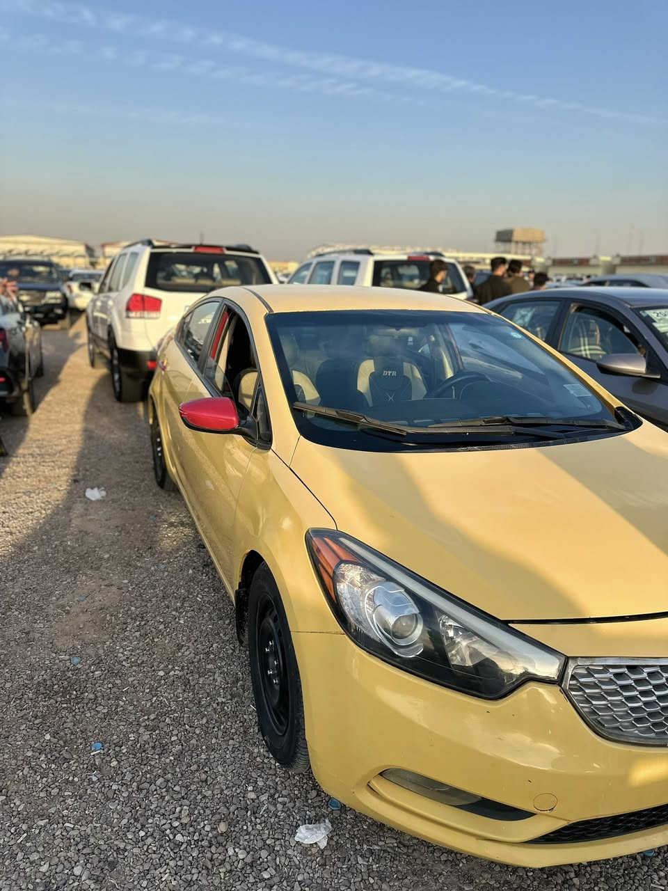 السلام عليكم فورتي 2016. . كفاله من الضربه  السياره جاهزه كير  محرك حداده تايرات تبريد  دواخل كله جديد  السعر 116 وبيها مجال لشراي  سكن البصرة ***********
