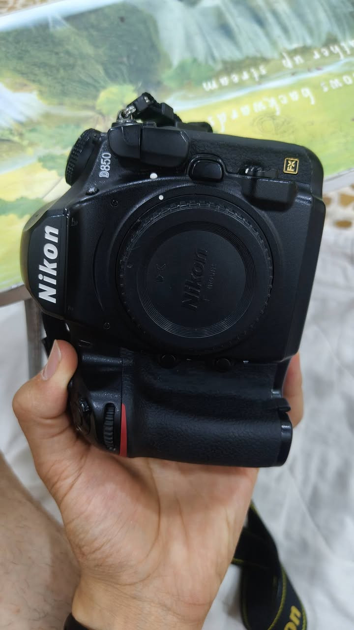 نبكةن D850 نظافة 99% شترها 12 الف اخو الجديد سعر 1750


**إذا كنت صاحب هذا الإعلان وتريد حذفه لأي سبب، رجاءا أرسل رسالة إلى الدعم الفني**