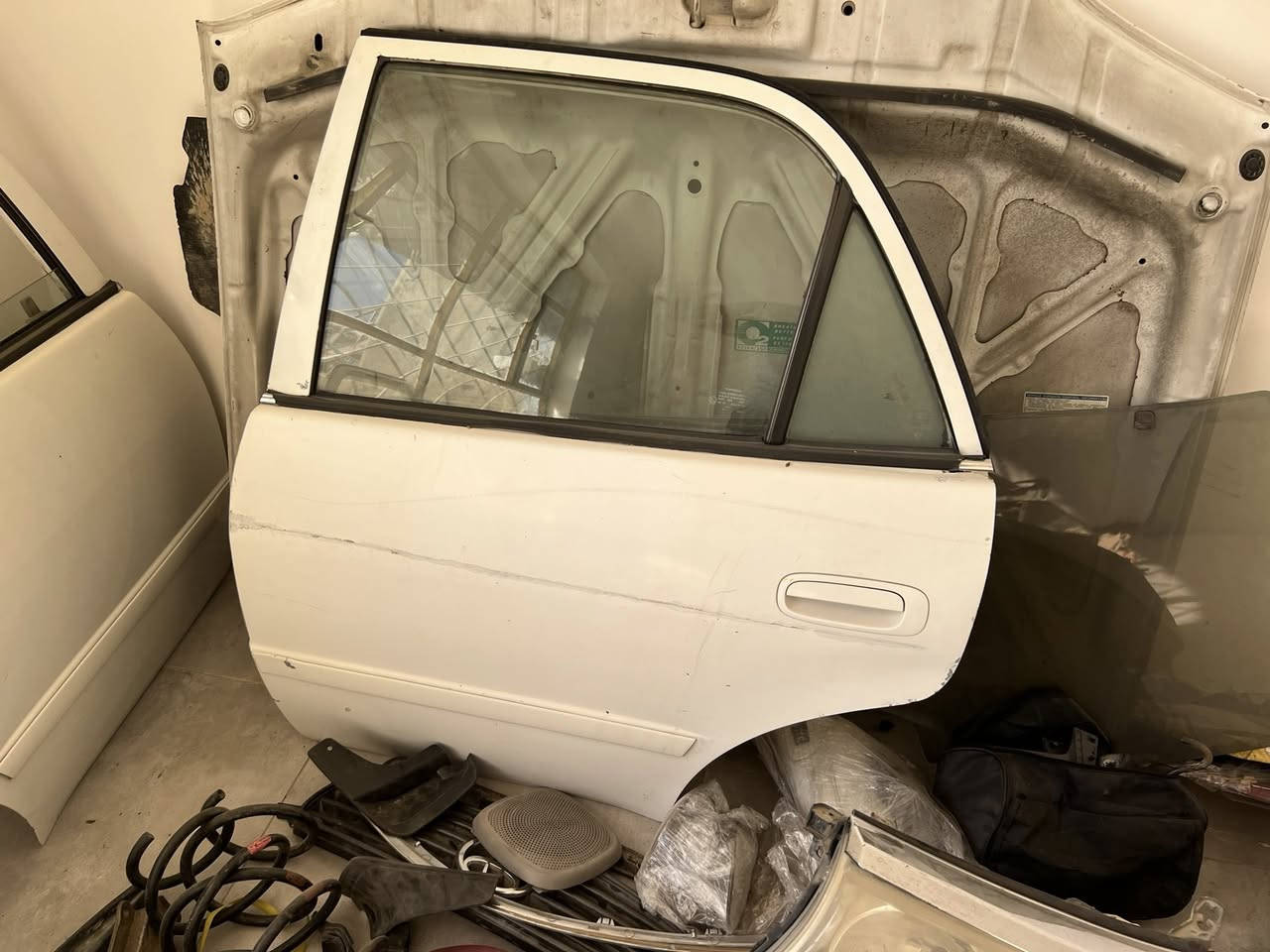 سلام عليكم
غراض كورلا موديل 2000
كلهن 150 الف
اربع ابواب جاملغات اثنين ودعاميات وبنيد
***********
