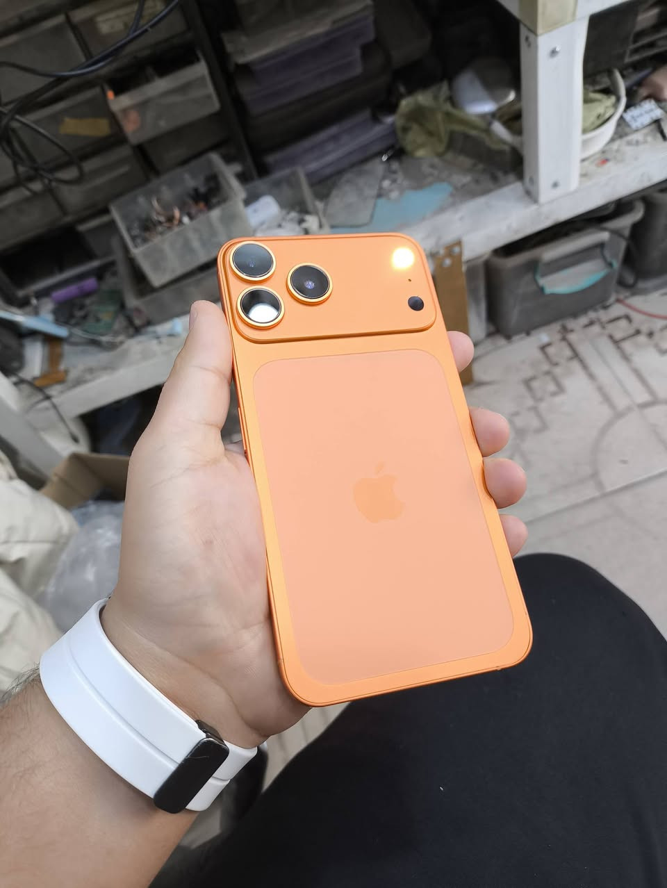 سلام عليكم ايفون xs max
محور 17 pro max 
الجهاز نضيف كلش ومبدل شاشة ذاكرتة 256
مفتوح تخطي يعني ما يشغل خط 
مكاني نجف توصيل ماعندي للستفسار ***********
سعرة 130 وبي مجال حك الجية
