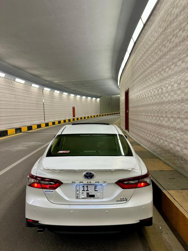 السلام عليكم كامري 2024 خليجي هايبرد وكاله عبد اللطيف 
عداد الممشى : 25 الف كيلو مكفوله كفاله عامه المواصفات فول 1/1 عليه دوشمه جلد اصلي رقم بغداد باسمي 
رقم الهاتف *********** عنوان بغداد المنصور
