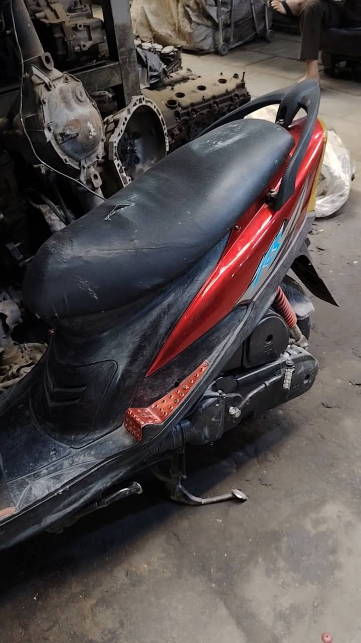 ماكس لبيع دراجه نضيفه وخير من الله وكلشي بيهه شغال بكاني بغداد زعفرانيه اربع شوارع
*********** سعر خاص حته محد يكسر بل حاجه
